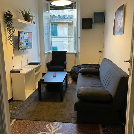 Appartamento Con Terrazzo Centro Genova